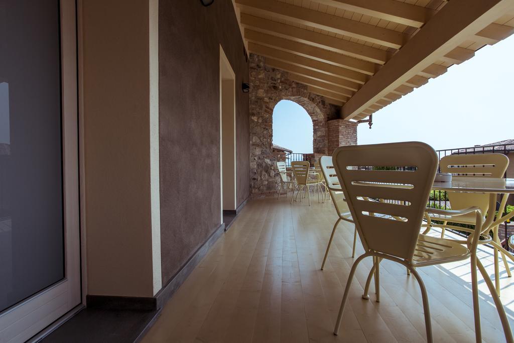 Villa Fontanelle Gardapartments Polpenazze del Garda Exterior foto