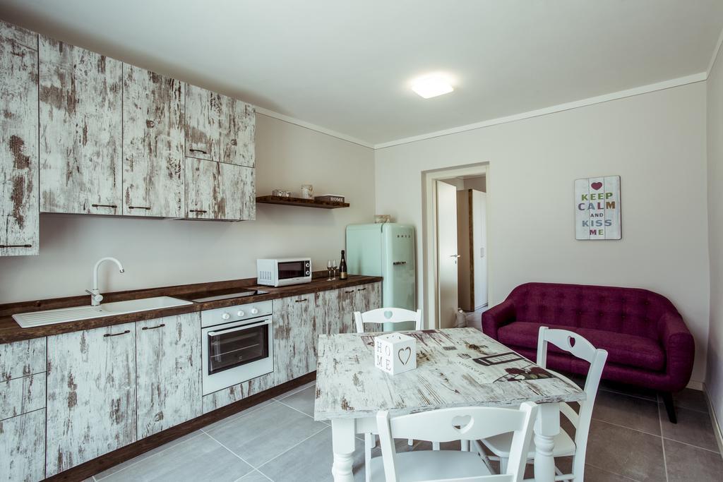 Villa Fontanelle Gardapartments Polpenazze del Garda Exterior foto